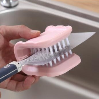 U-Shaped Knife and Cutlery Cleaner Brush - Endless Gadgets